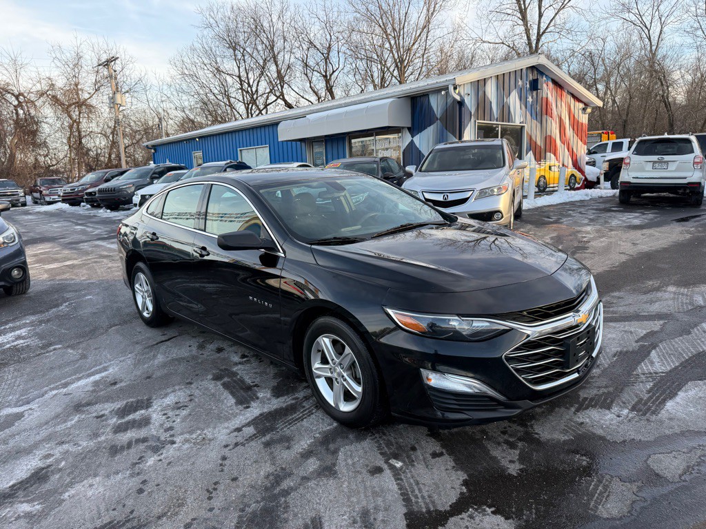 2019 Chevrolet Malibu Image 3