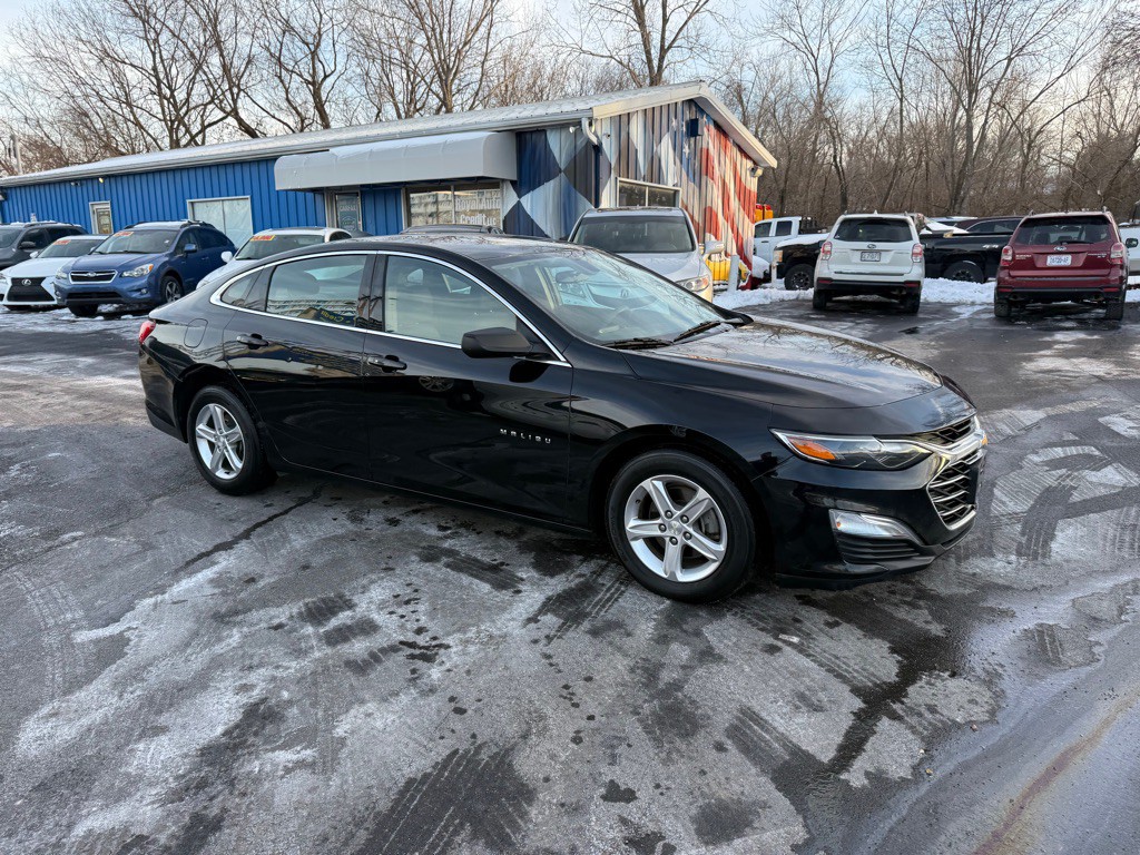 2019 Chevrolet Malibu Image 4