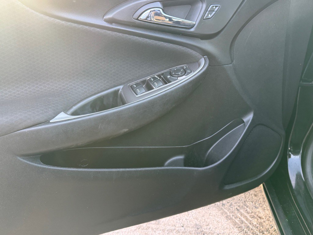 2019 Chevrolet Malibu Image 8