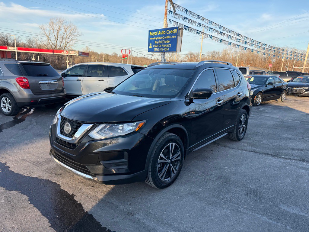2020 Nissan Rogue Image 3