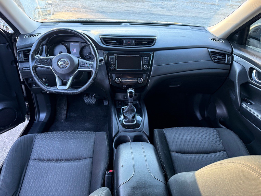 2020 Nissan Rogue Image 10