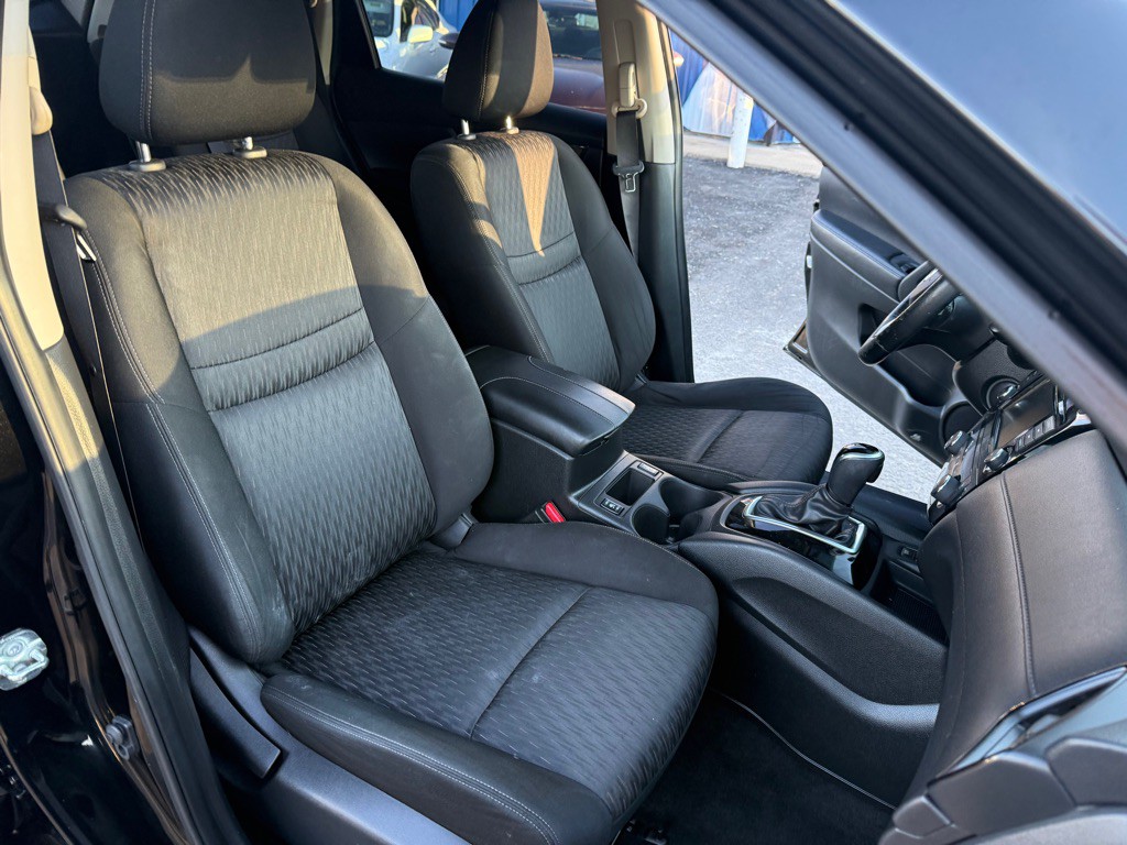 2020 Nissan Rogue Image 11