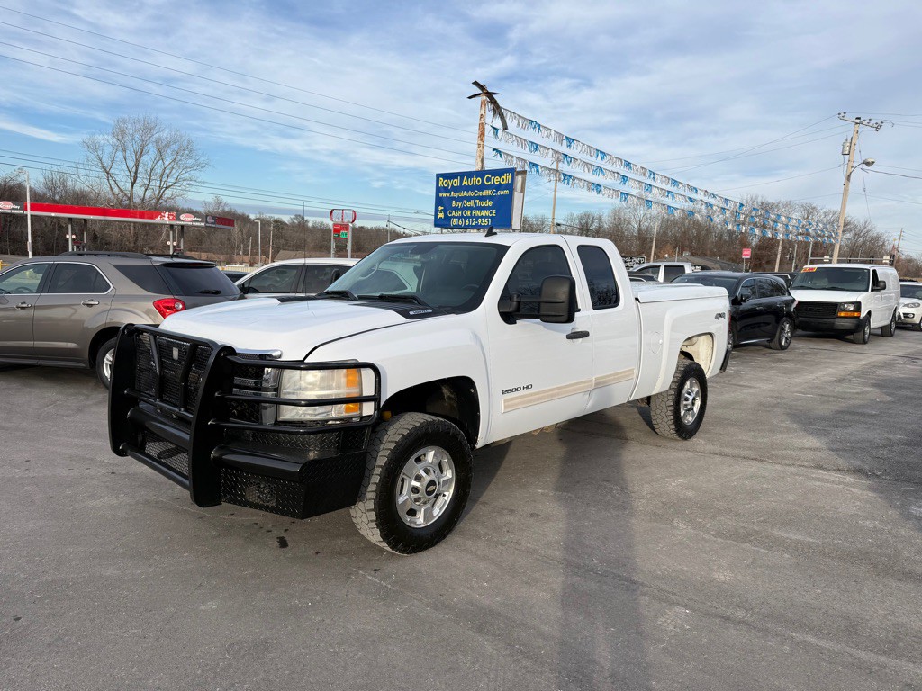 2011 Chevrolet Silverado 1500 Image 1