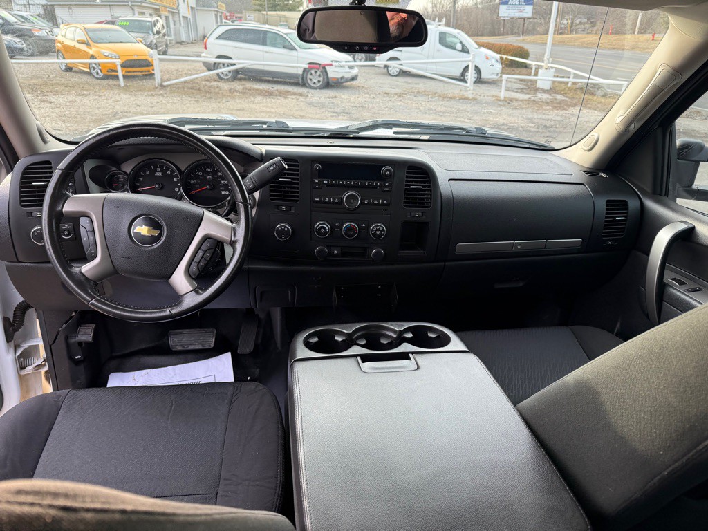 2011 Chevrolet Silverado 1500 Image 12