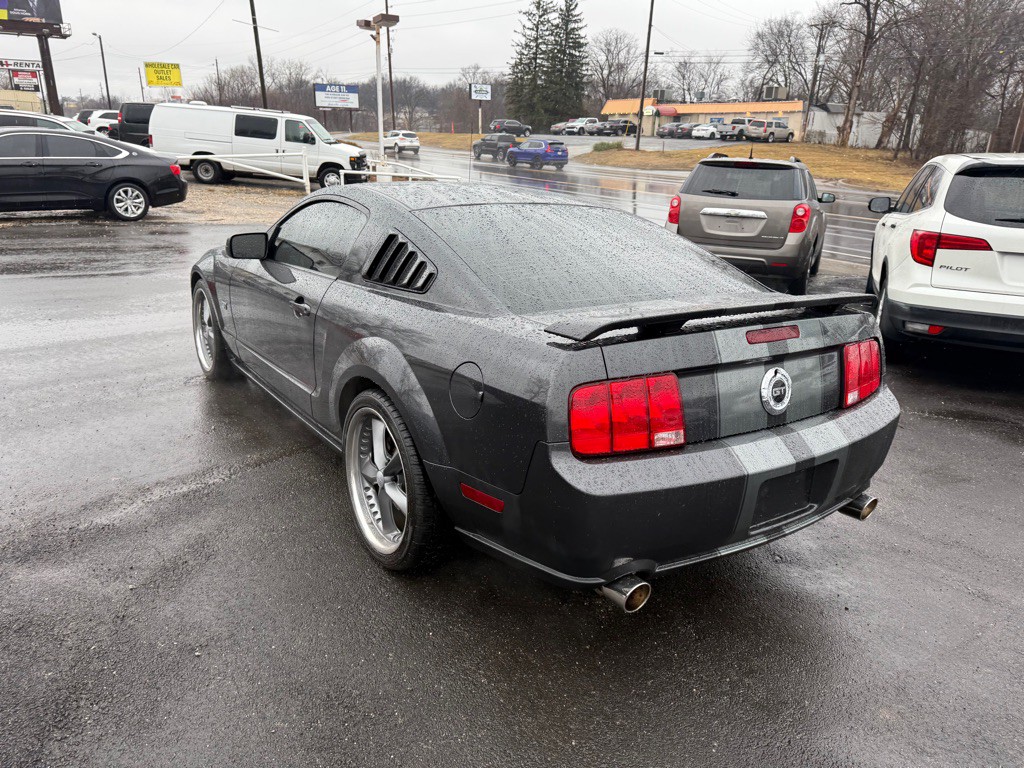 2007 Ford Mustang Image 8