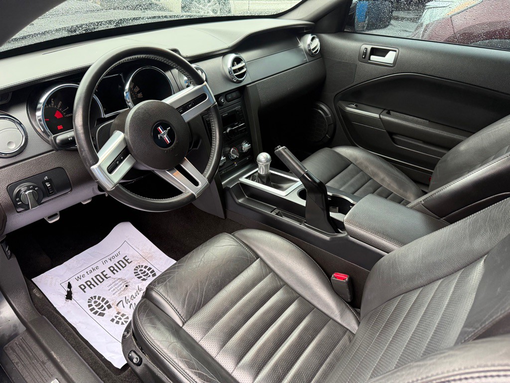 2007 Ford Mustang Image 12