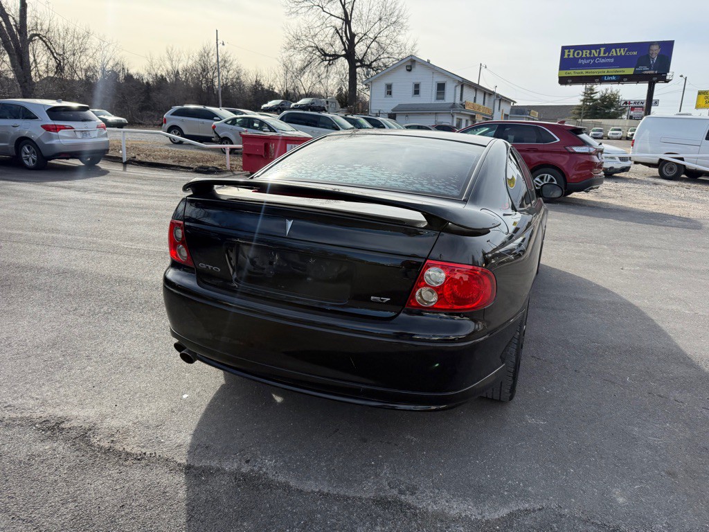 2004 Pontiac GTO Image 5