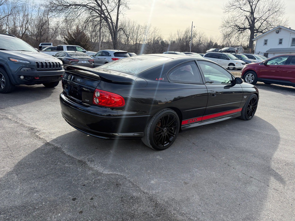 2004 Pontiac GTO Image 6