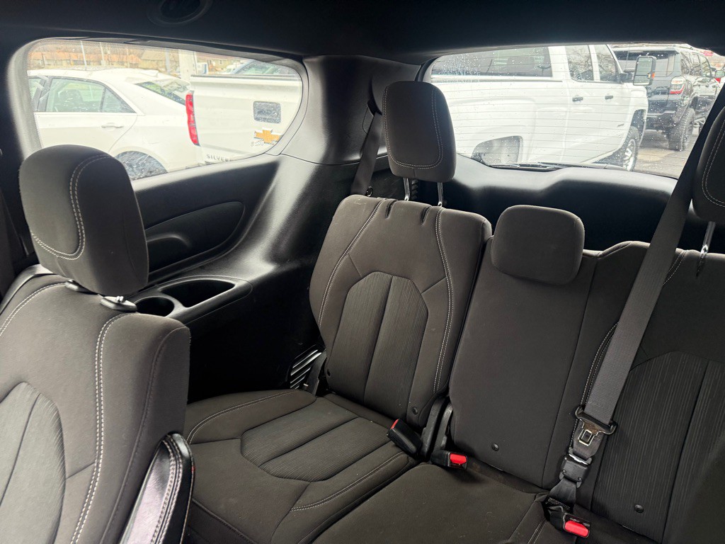 2019 Chrysler Pacifica Image 10