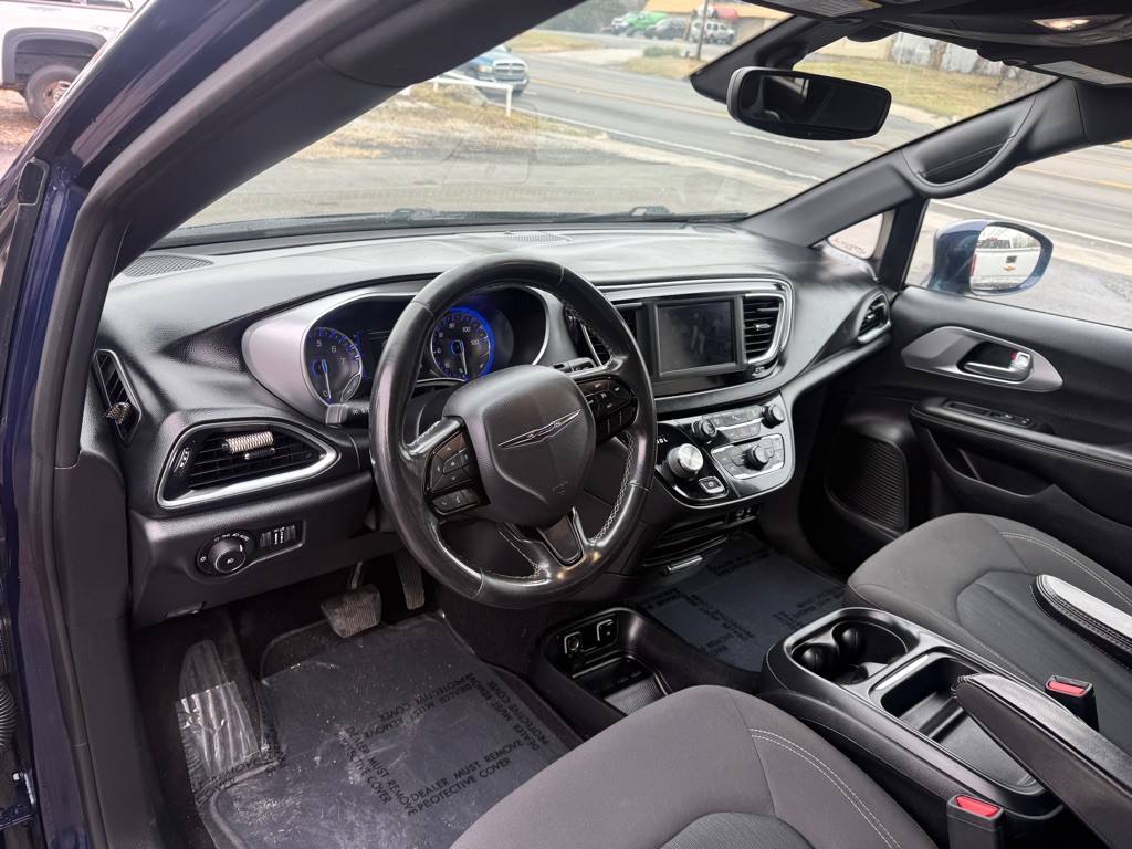 2019 Chrysler Pacifica Image 12