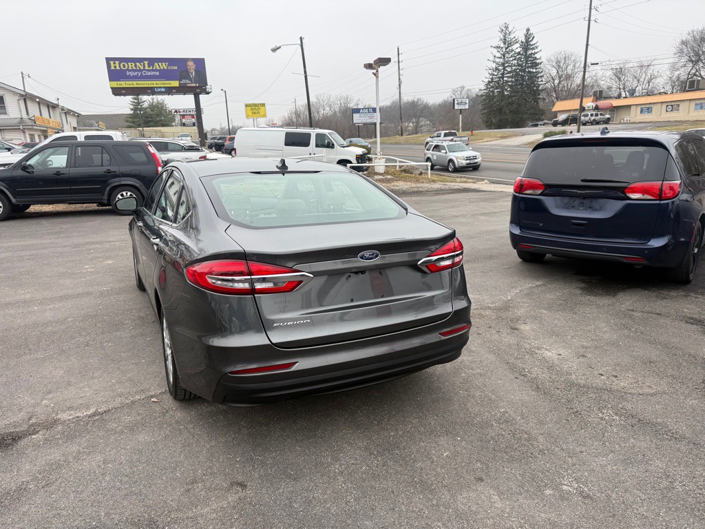 2020 Ford Fusion Image 4