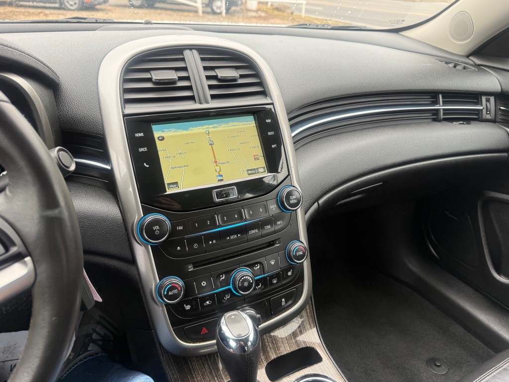 2014 Chevrolet Malibu Image 13