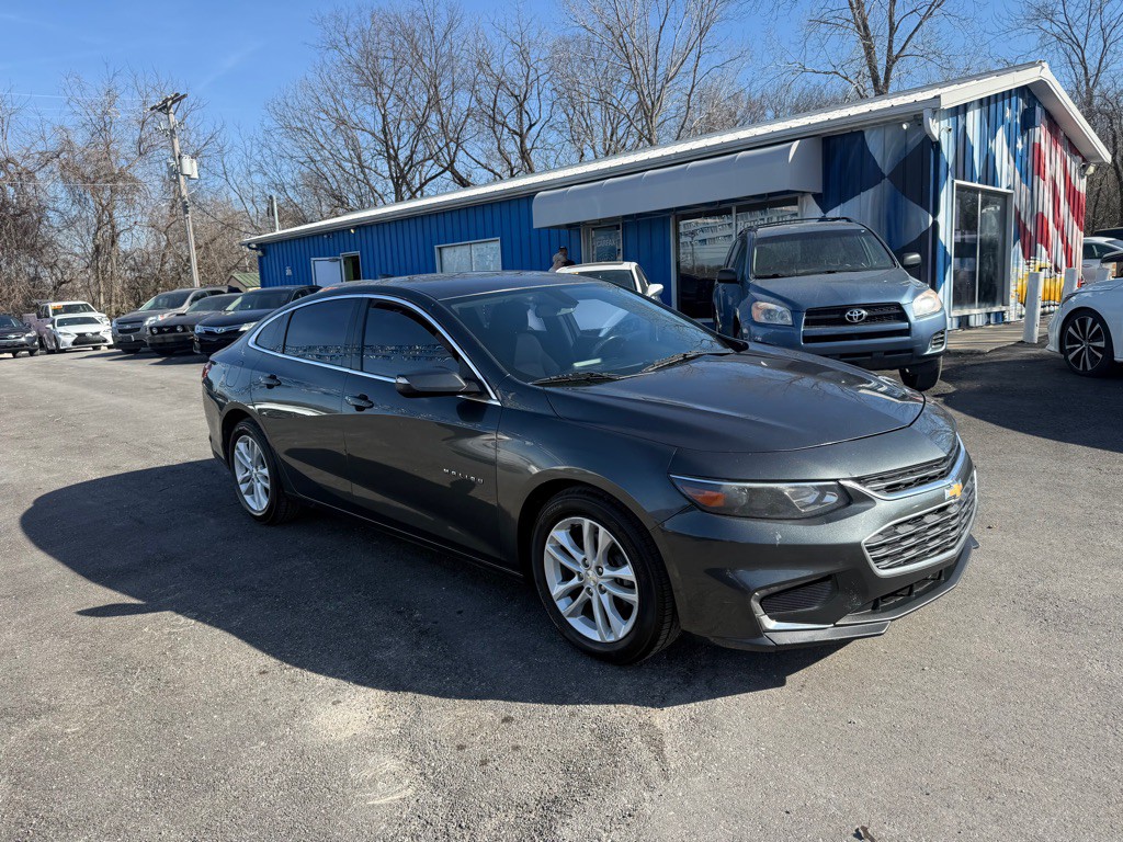 2016 Chevrolet Malibu Image 4