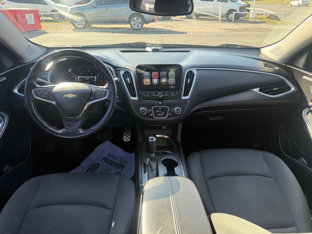 2016 Chevrolet Malibu Image 11