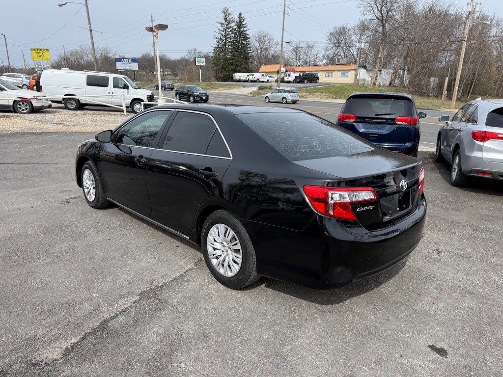 2014 Toyota Camry Image 4