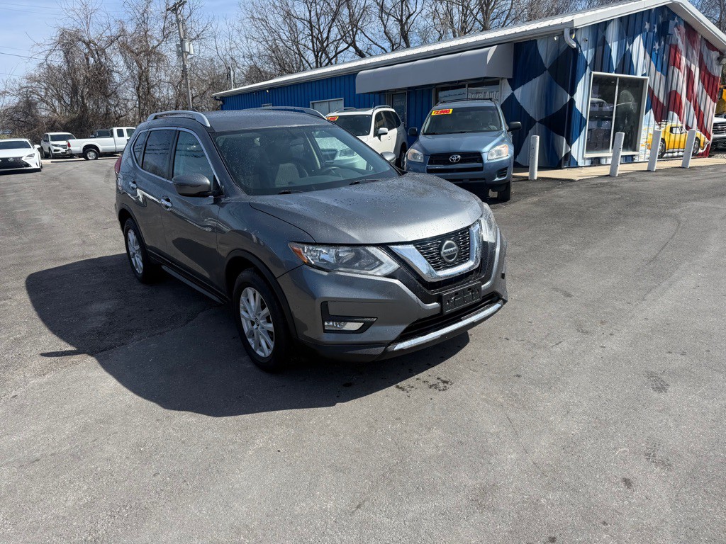 2018 Nissan Rogue Image 2