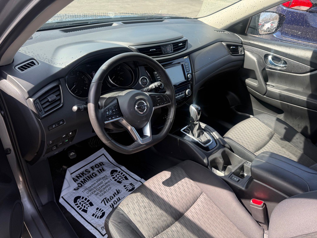 2018 Nissan Rogue Image 13
