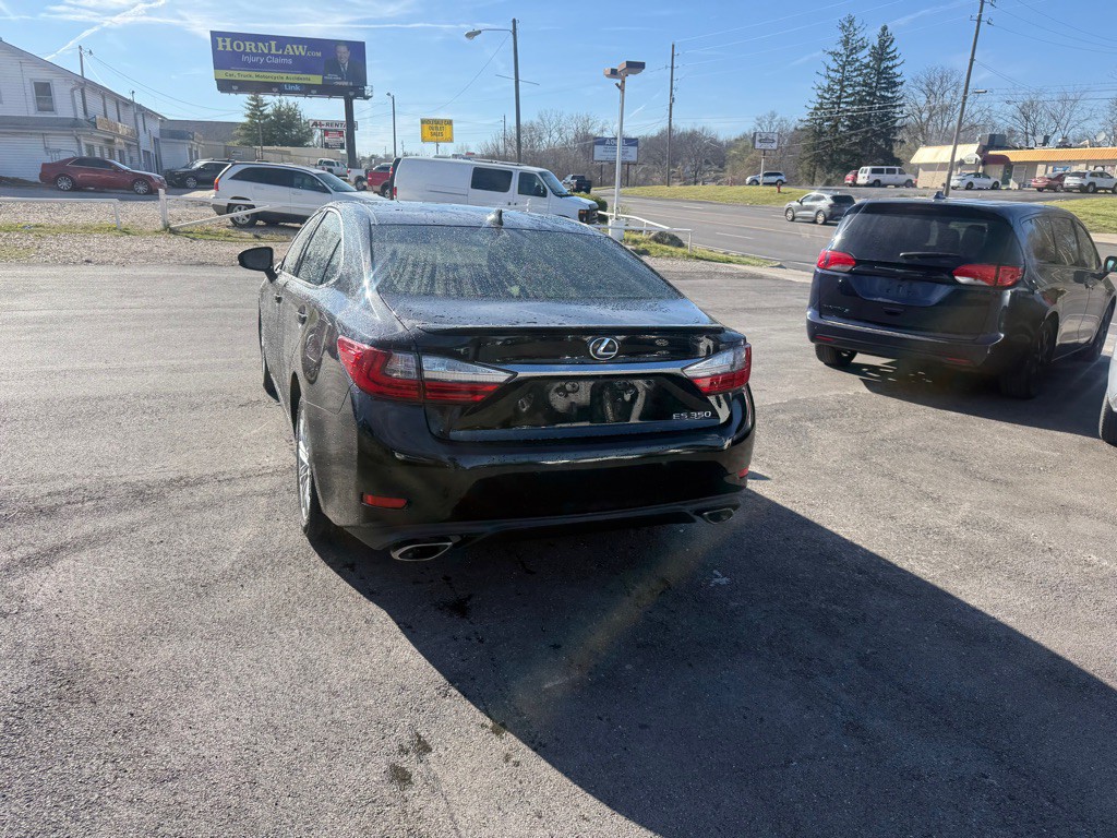 2016 Lexus ES Image 6