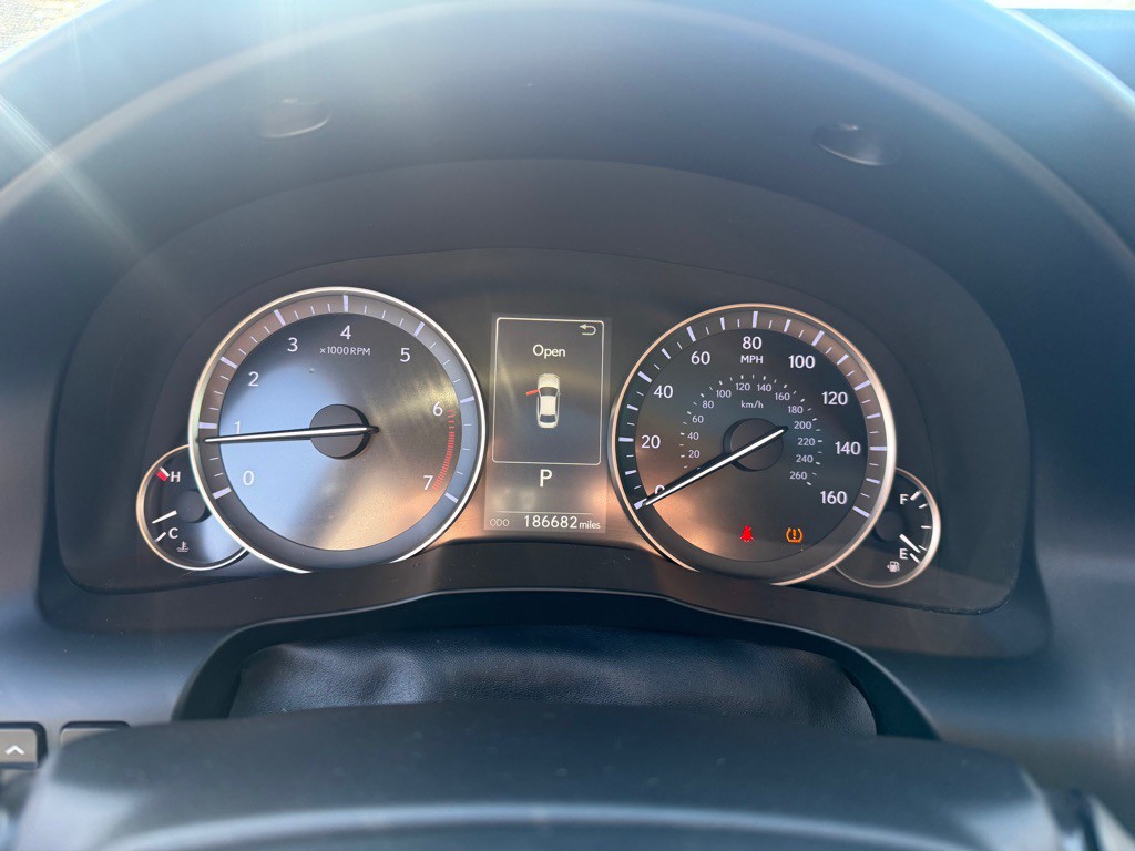 2016 Lexus ES Image 13