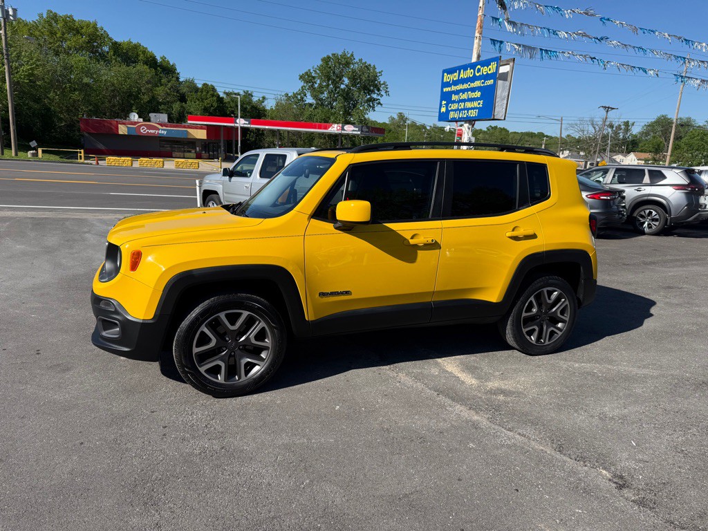 2016 Jeep Renegade Image 4