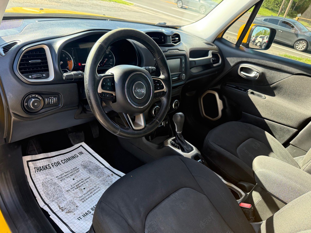 2016 Jeep Renegade Image 8