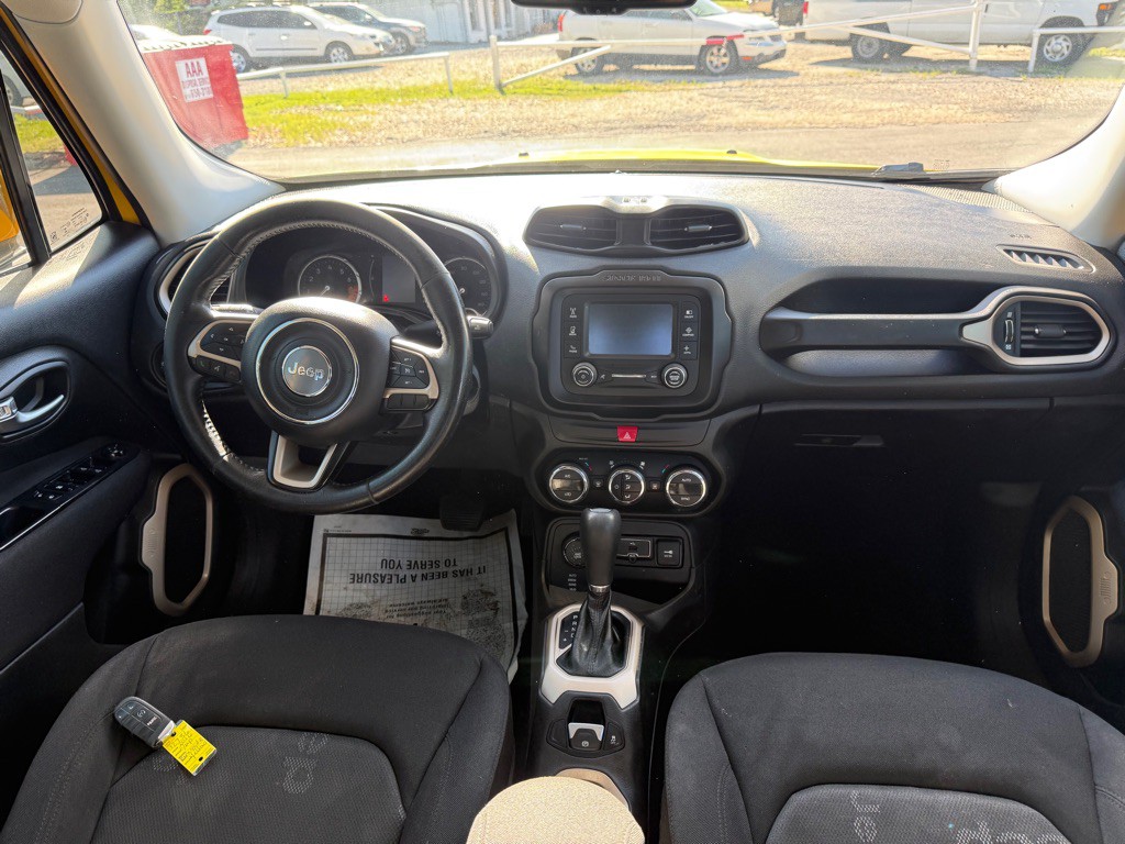 2016 Jeep Renegade Image 10