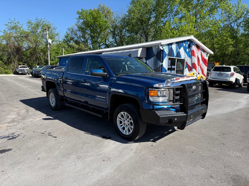 2015 GMC Sierra Image 1