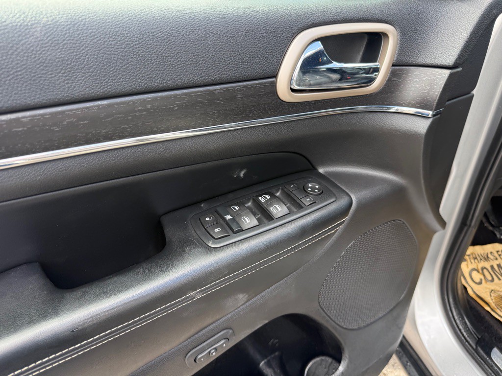 2015 Jeep Grand Cherokee Image 12