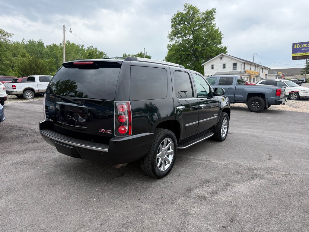 2011 GMC Yukon Image 7