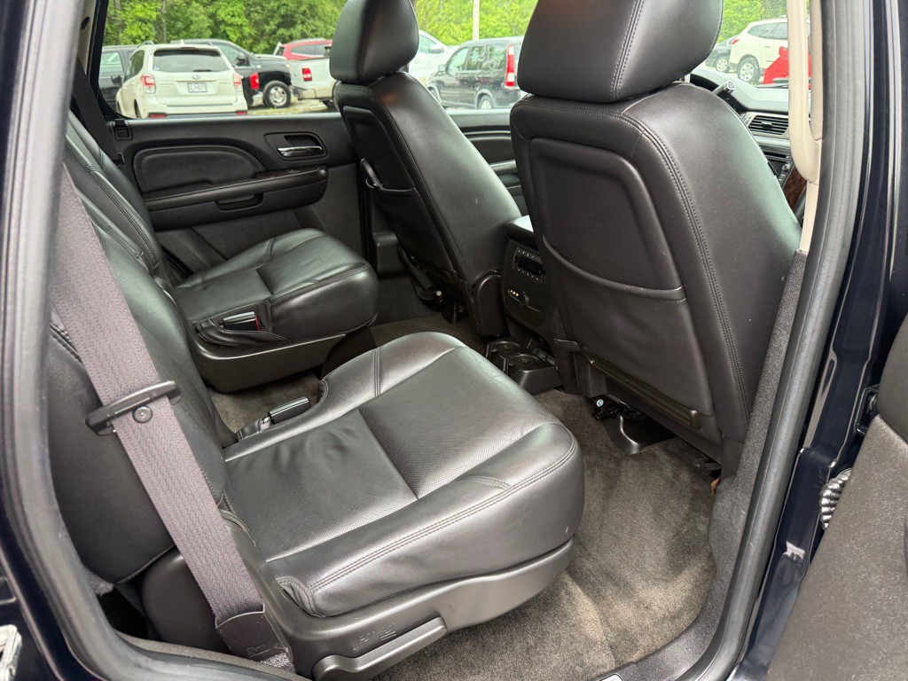 2011 GMC Yukon Image 9