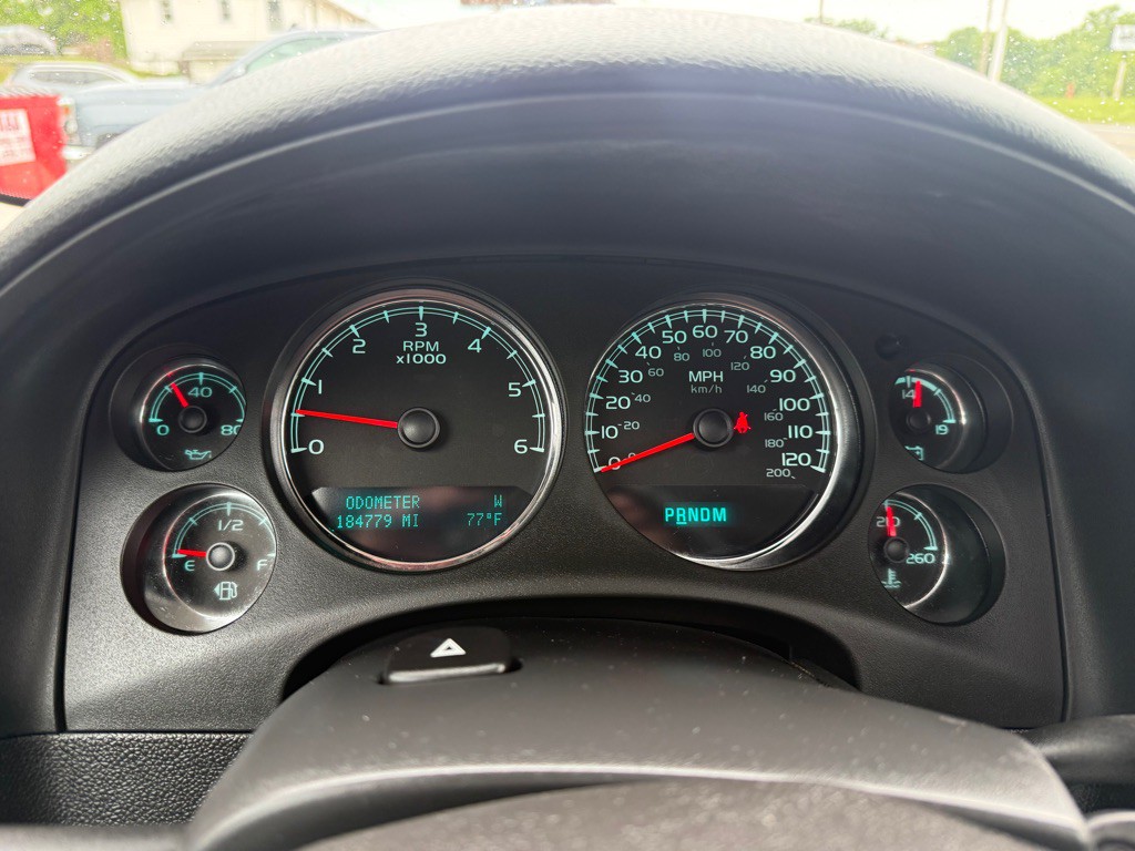 2011 GMC Yukon Image 16