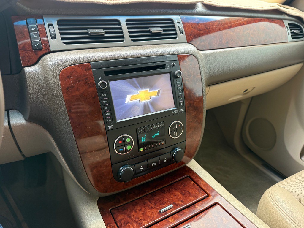 2013 Chevrolet Tahoe Image 14