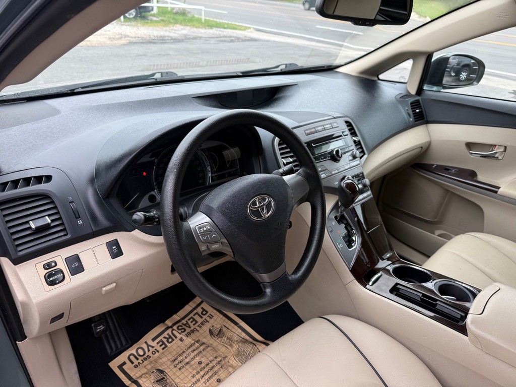 2009 Toyota Venza Image 10