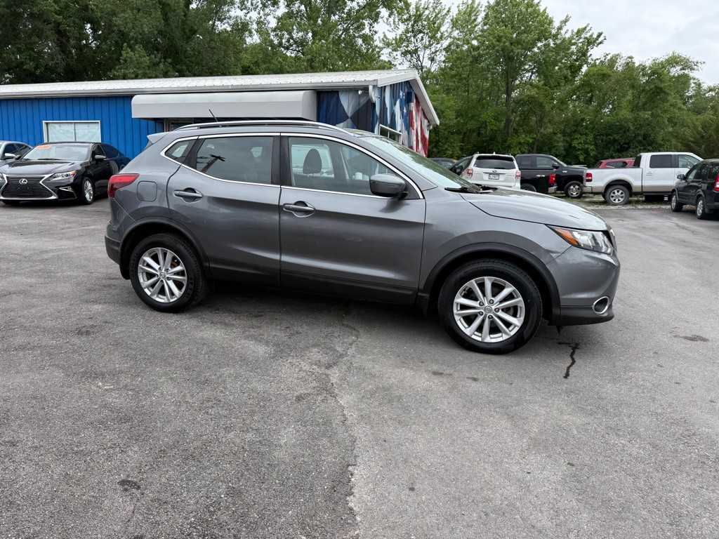 2017 Nissan Rogue Image 10