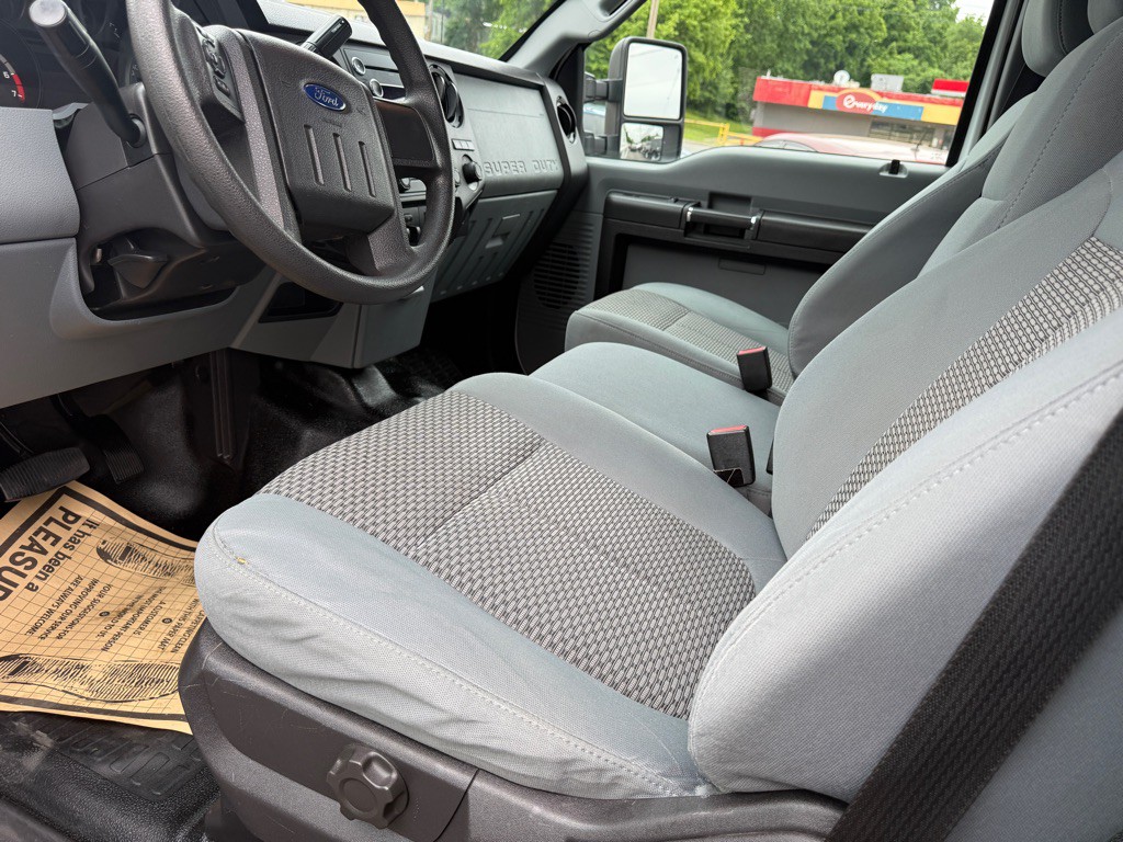2015 Ford F-250 Image 9