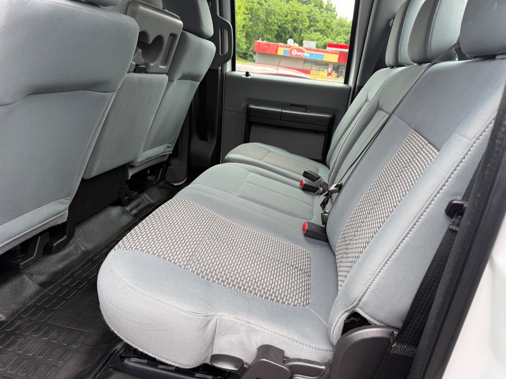 2015 Ford F-250 Image 12