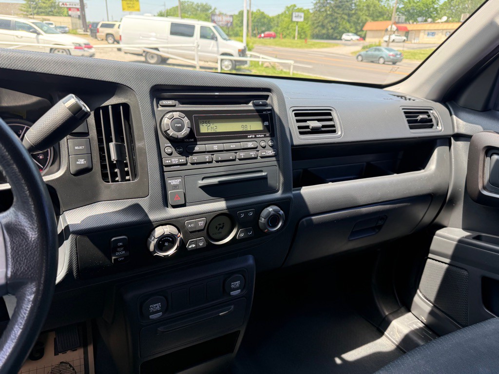 2013 Honda Ridgeline Image 15