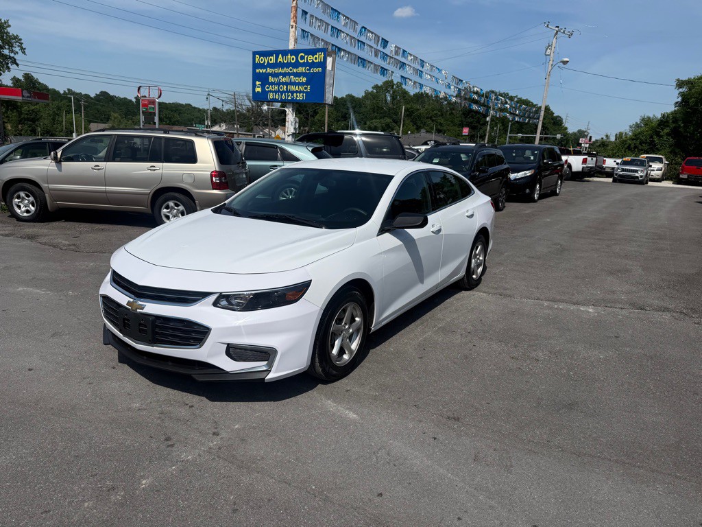 2018 Chevrolet Malibu Image 3