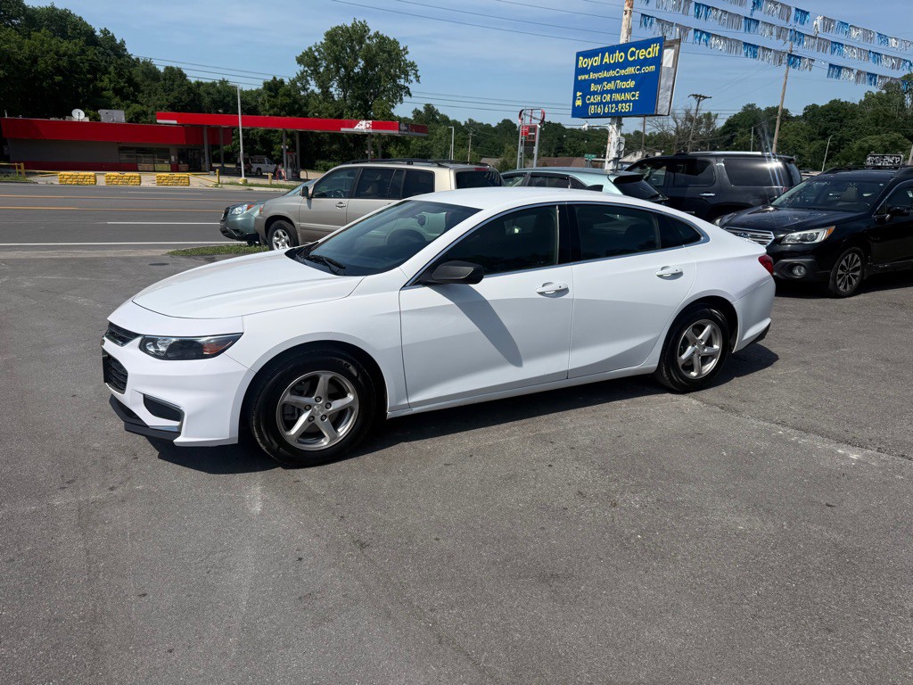 2018 Chevrolet Malibu Image 4
