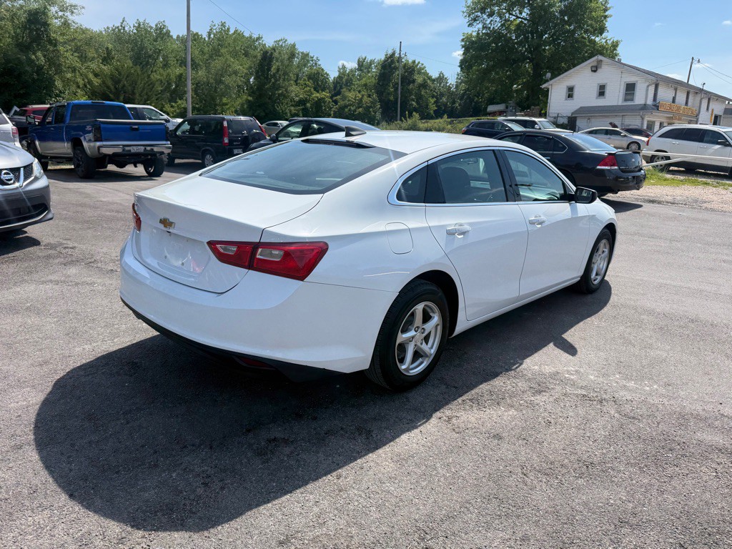 2018 Chevrolet Malibu Image 7