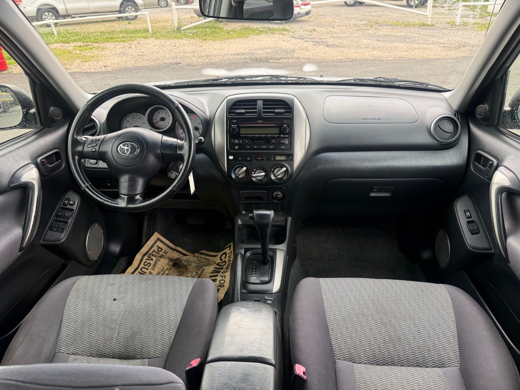 2004 Toyota Rav4 Image 11