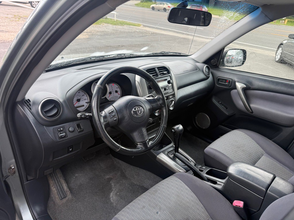2004 Toyota Rav4 Image 14