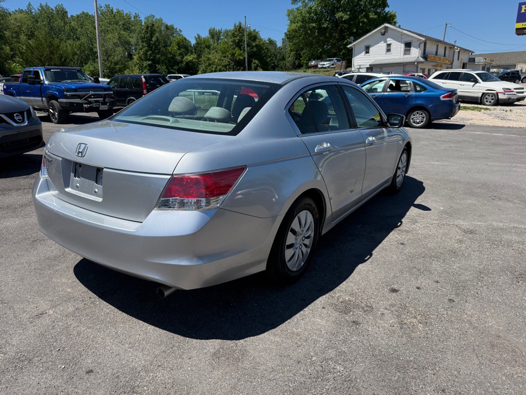 2010 Honda Accord Image 5