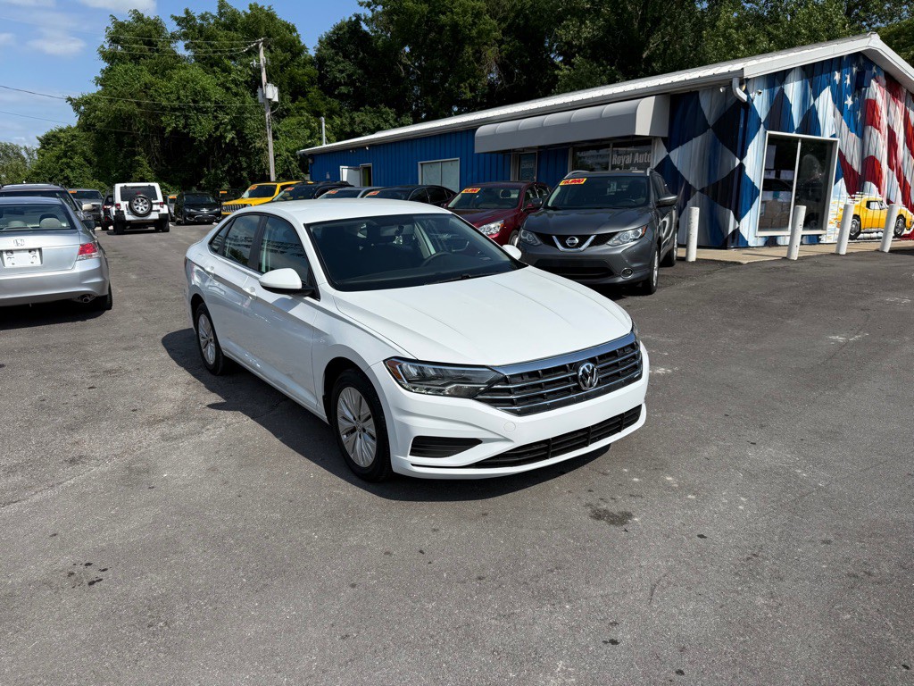 2019 Volkswagen Jetta Image 2