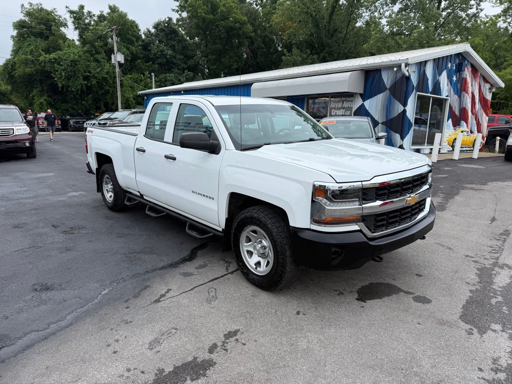 2019 Chevrolet Silverado 1500 Image 1