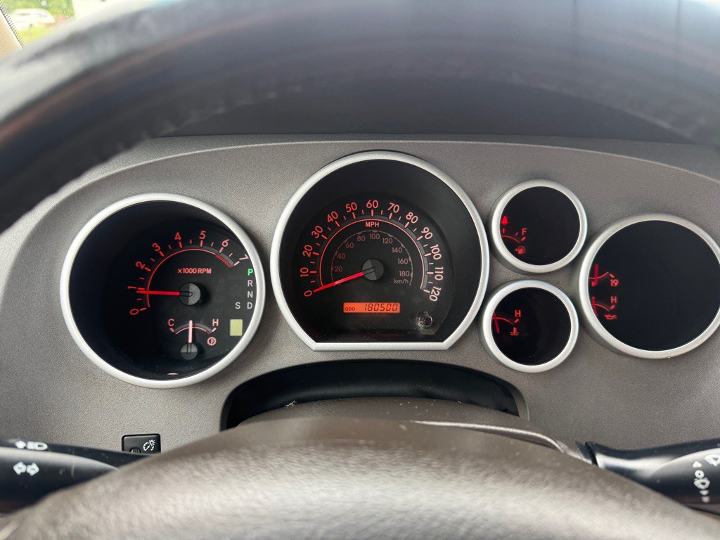 2010 Toyota Tundra Image 15