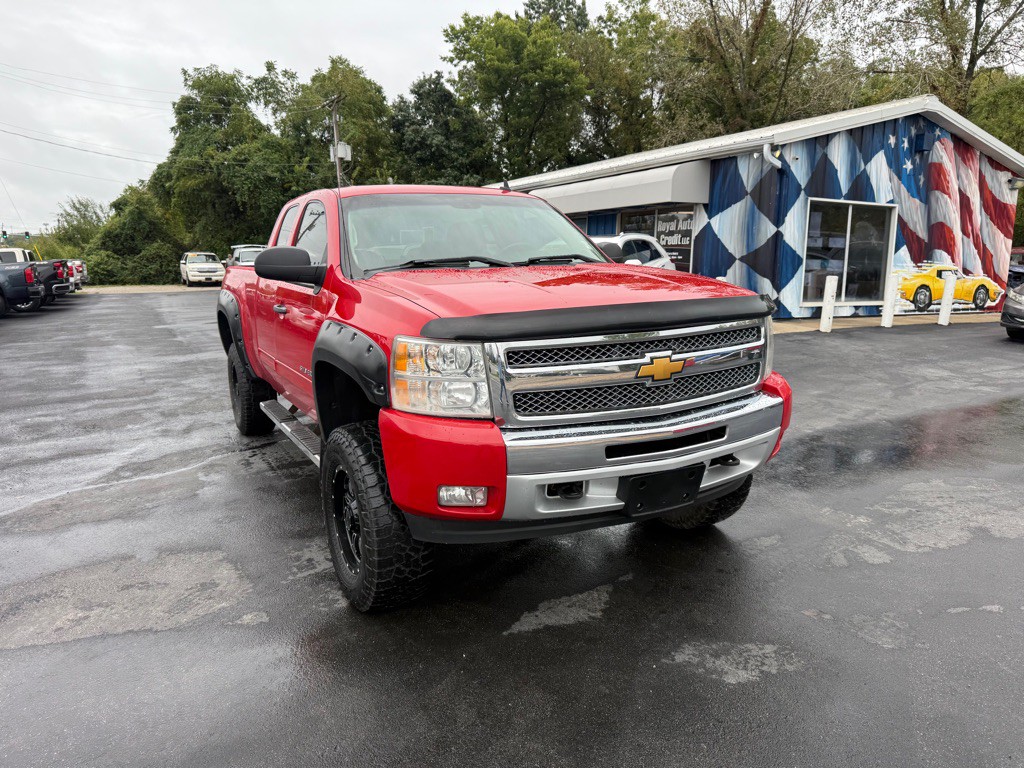 2013 Chevrolet Silverado 1500 Image 2