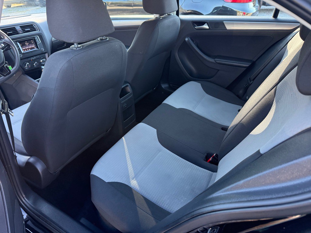 2018 Volkswagen Jetta Image 13