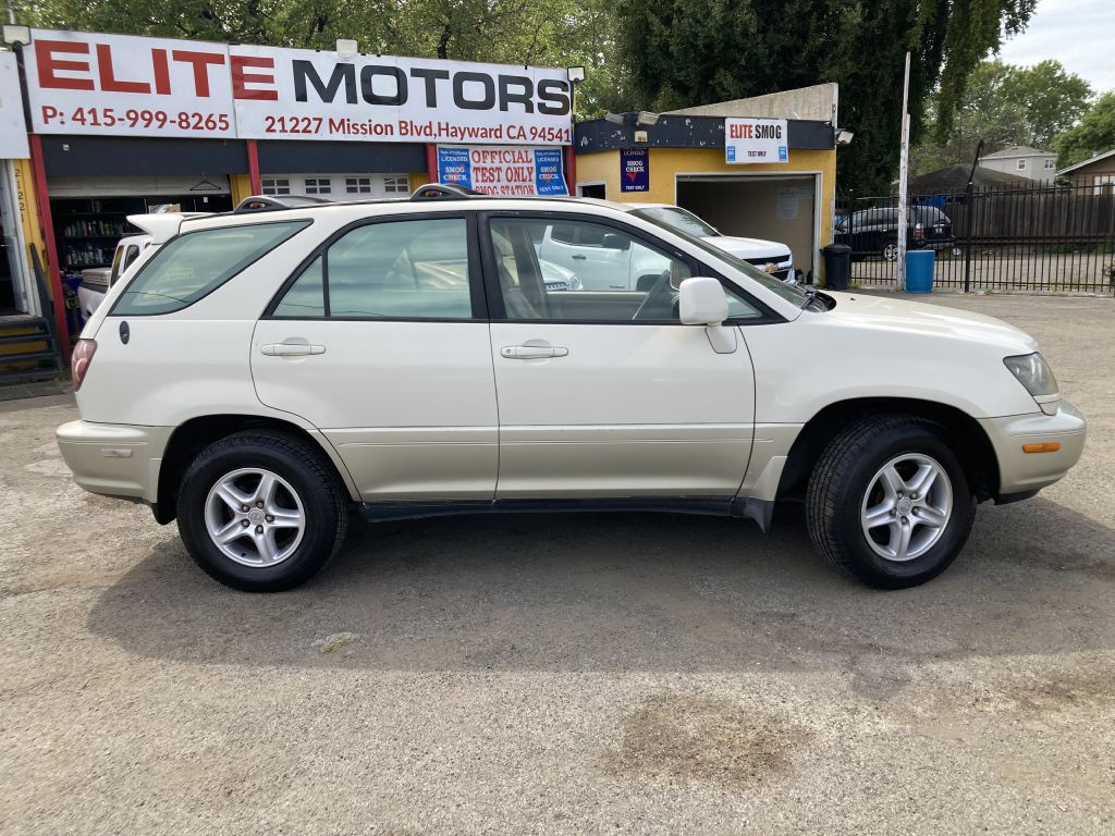 2000 Lexus RX Image 3