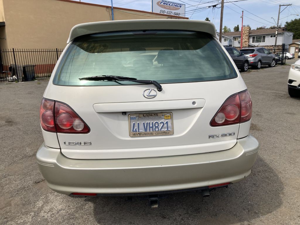 2000 Lexus RX Image 5